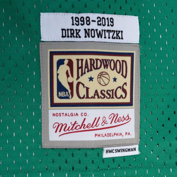 NBA 0F6D1198 dallas mavericks dirk nowitzki mitchell & ness azul/verde hardwood classics split swingman jersey