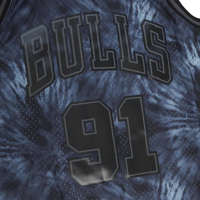 NBA 0F6D8133 camiseta chicago bulls dennis rodman mitchell & ness black hardwood classics tie-dye swingman jersey